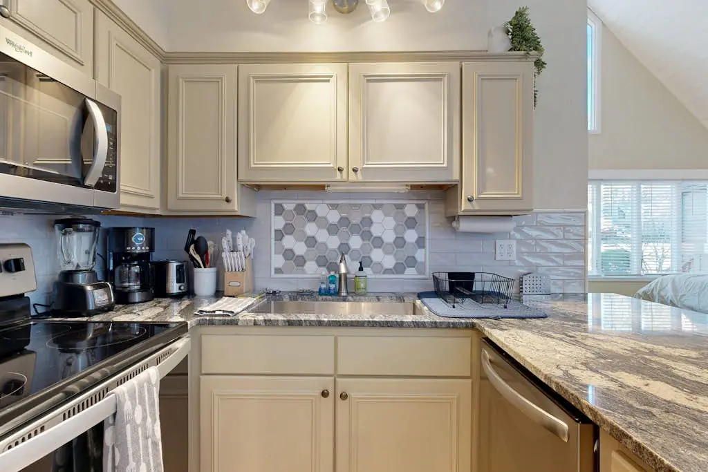 Sapphire Serenity - Full Condo