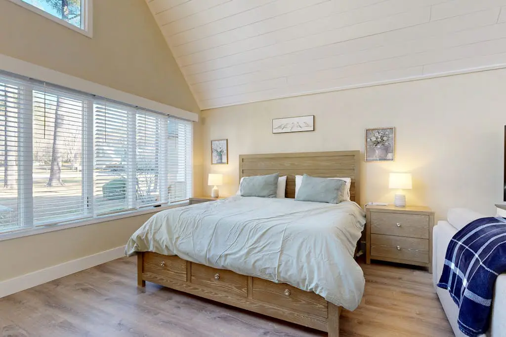 Sapphire Serenity - Full Condo