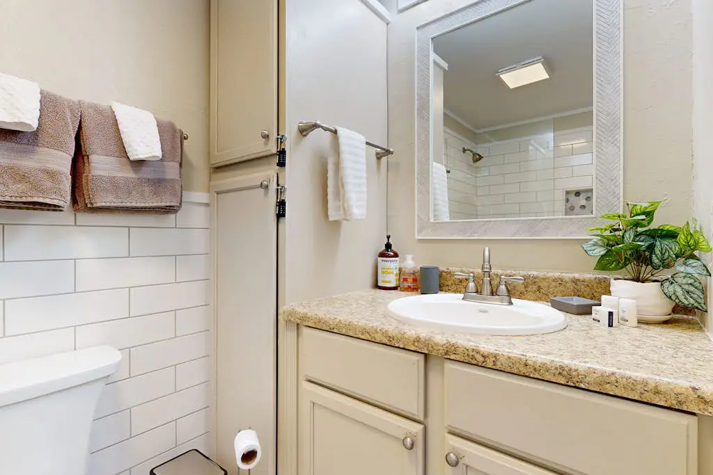 Sapphire Serenity - Full Condo