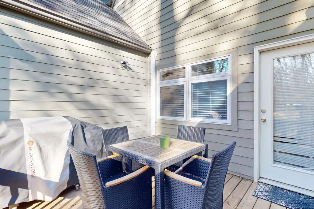 Sapphire Serenity - Full Condo
