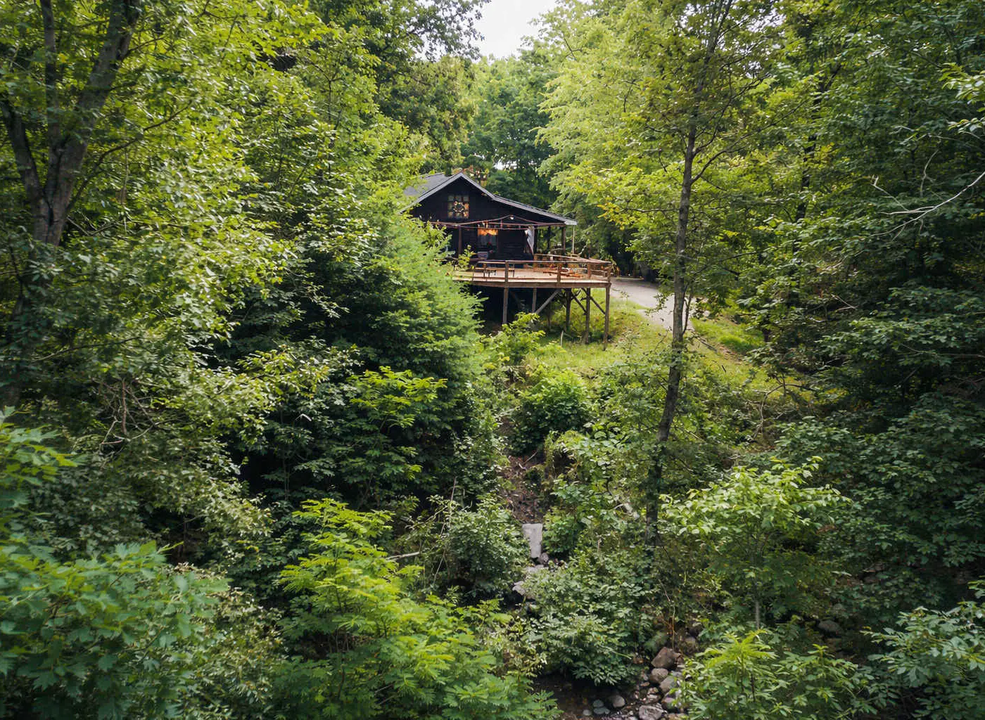 Happy Top Hideaway