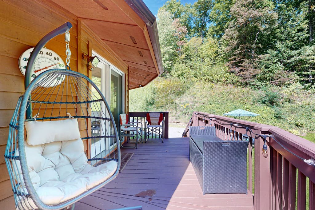 Secluded home with firepit, deck and open windows to nature