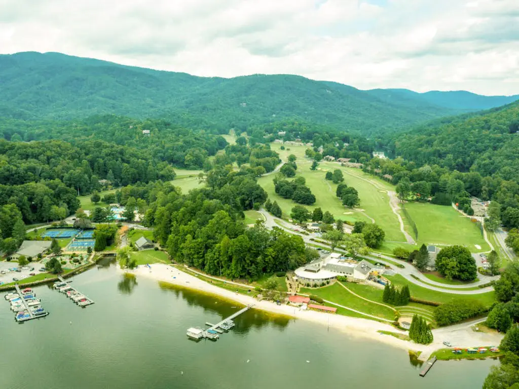 Carolina Cardinal Crest