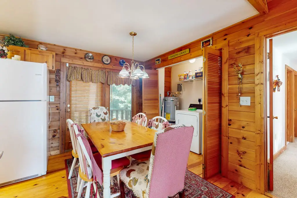 Alpine Lodge