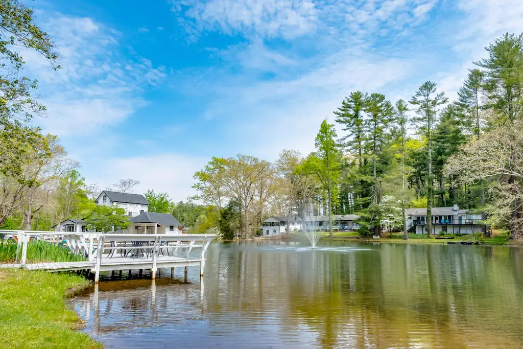 Lakeview Cottage - Unit 305