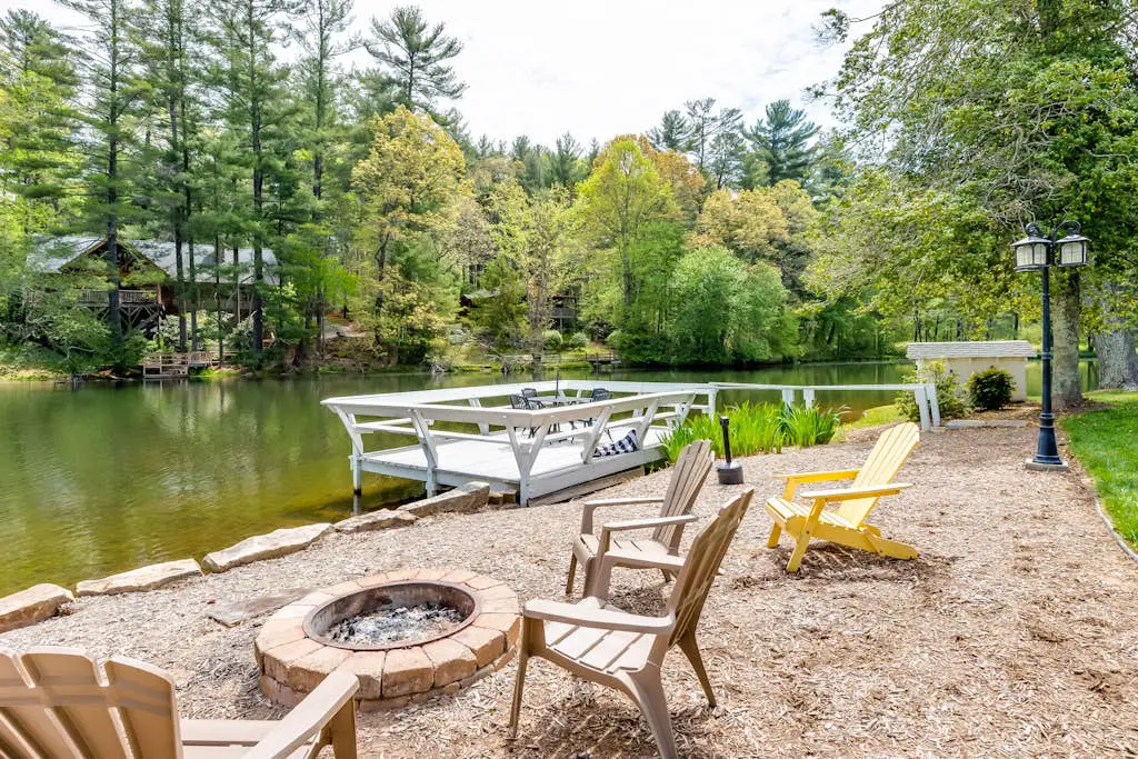 Lakeview Cottage - Unit 305