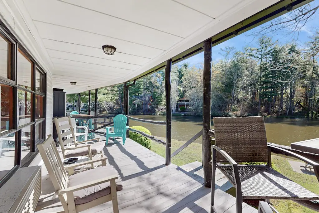 Lakeview Cottage - Unit 305