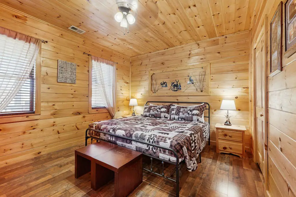 Town Mountain Lodge