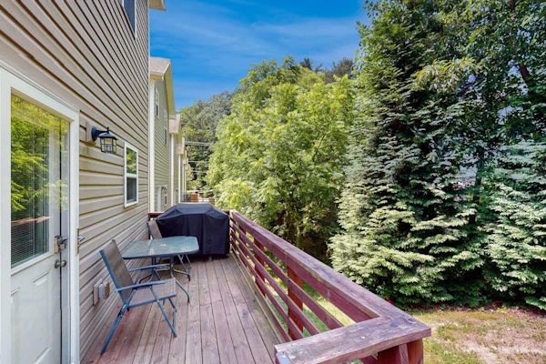 Choice All-Suite Retreat - Near Arts District, Downtown & Outdoor Activities