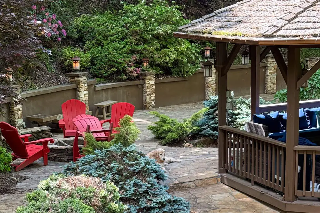 Oasis In the Mountains