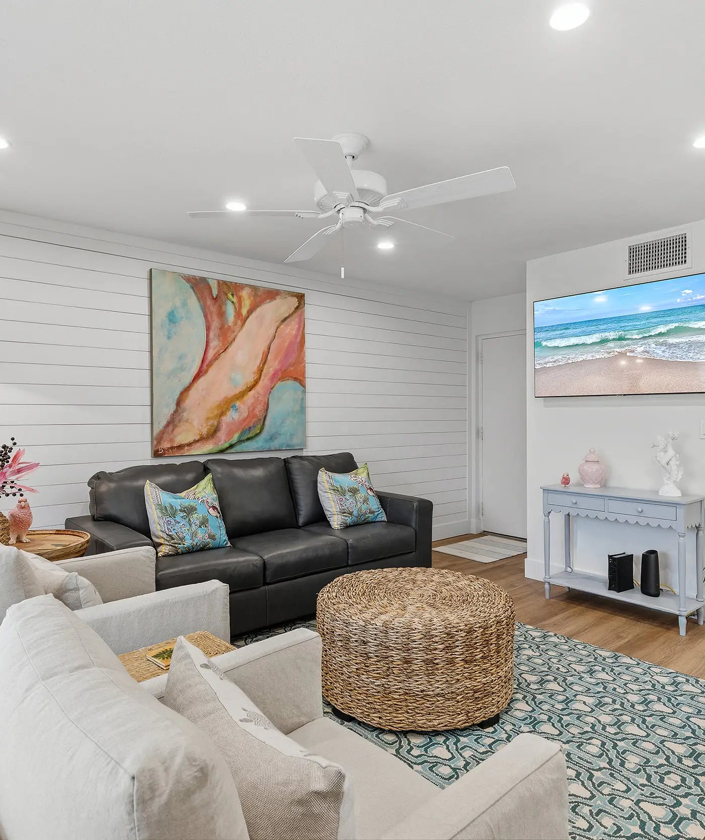 Colony Beach Club 133