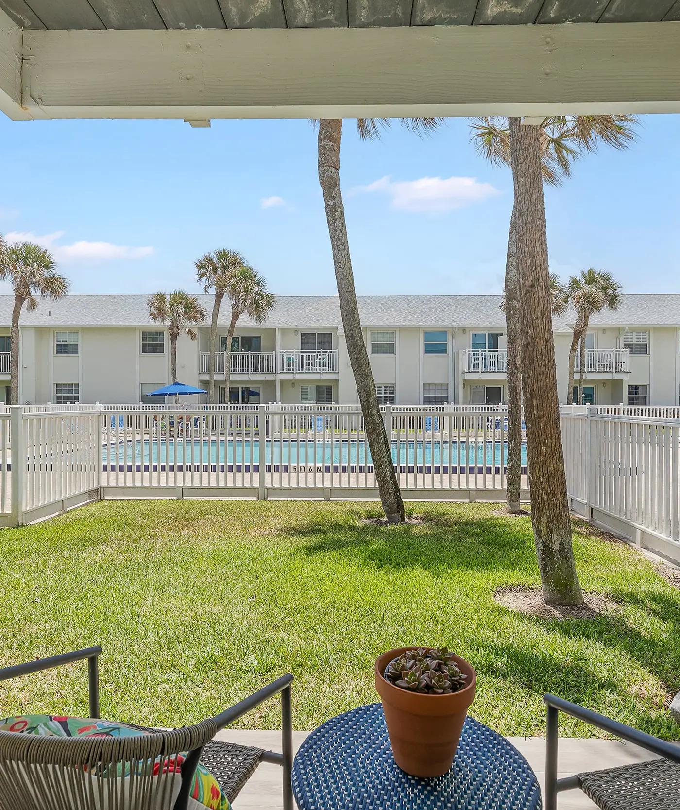 Colony Beach Club 133
