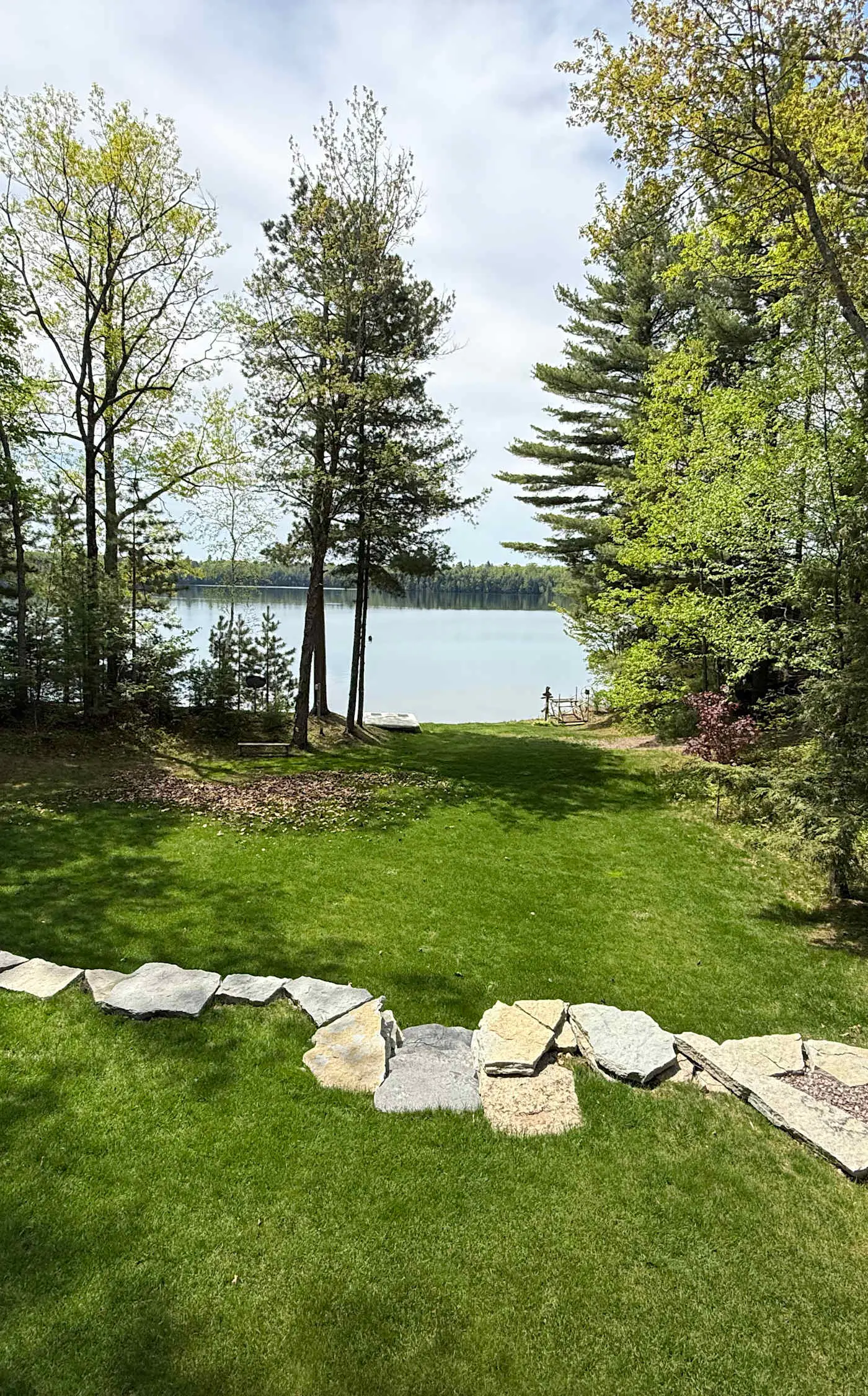 Linger Longer Lodge- on White Sand Lake, swim, bike & more