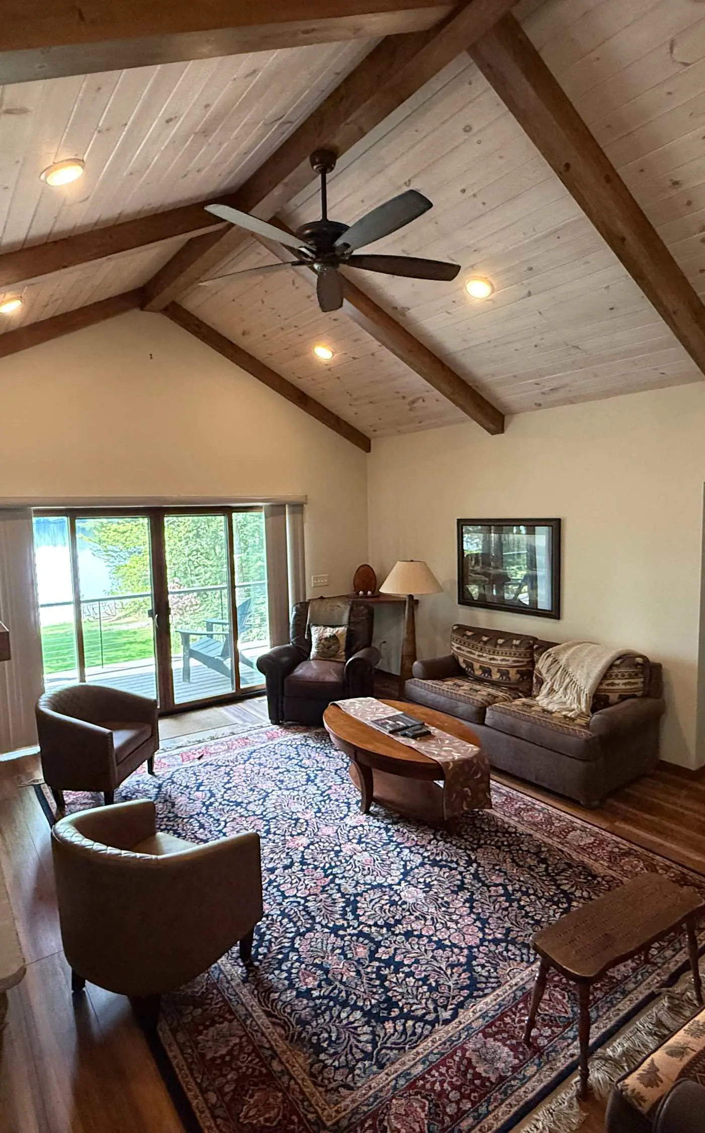 Linger Longer Lodge- on White Sand Lake, swim, bike & more