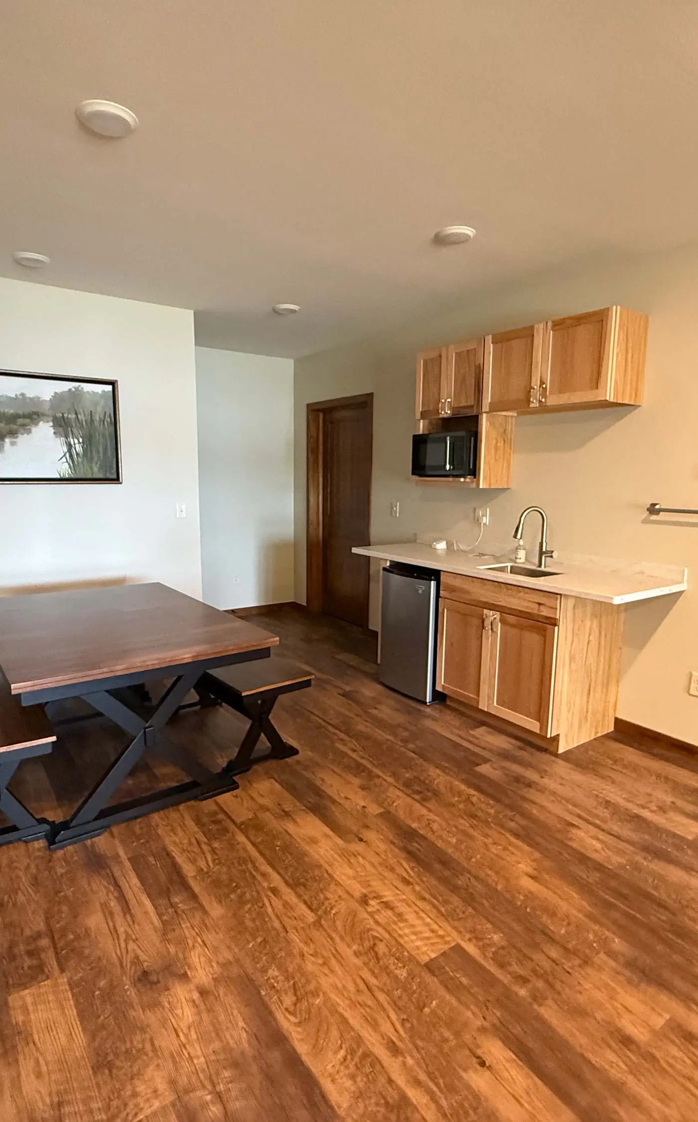 Linger Longer Lodge- on White Sand Lake, swim, bike & more