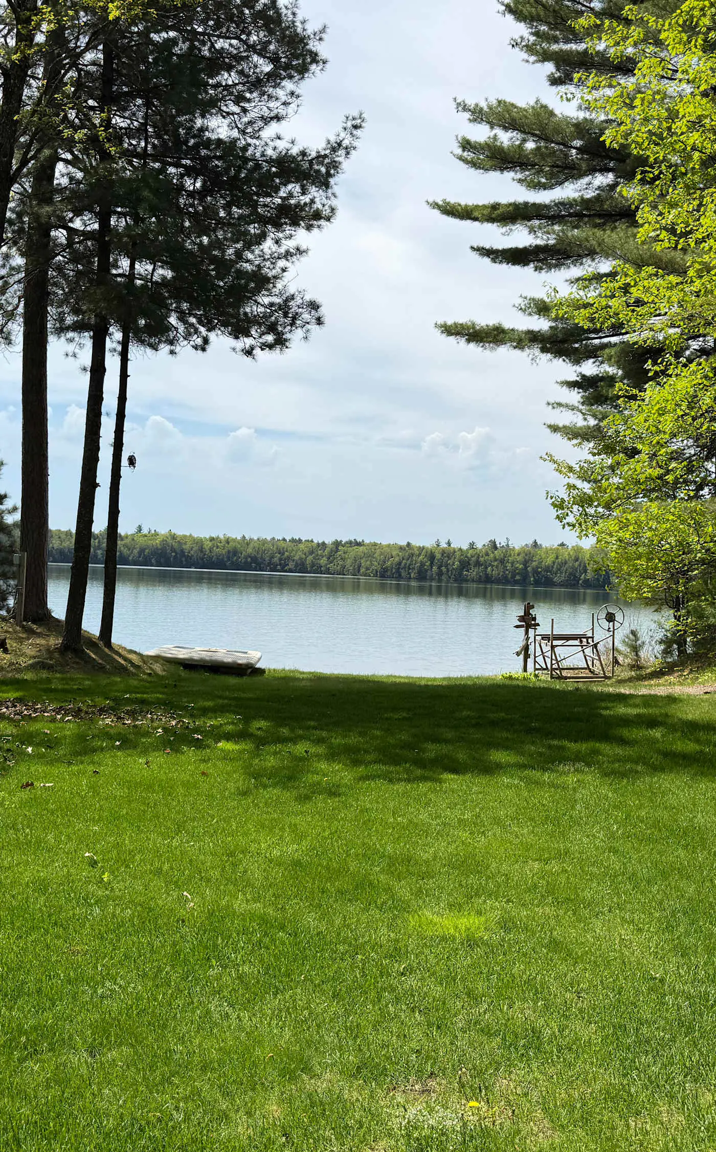 Linger Longer Lodge- on White Sand Lake, swim, bike & more