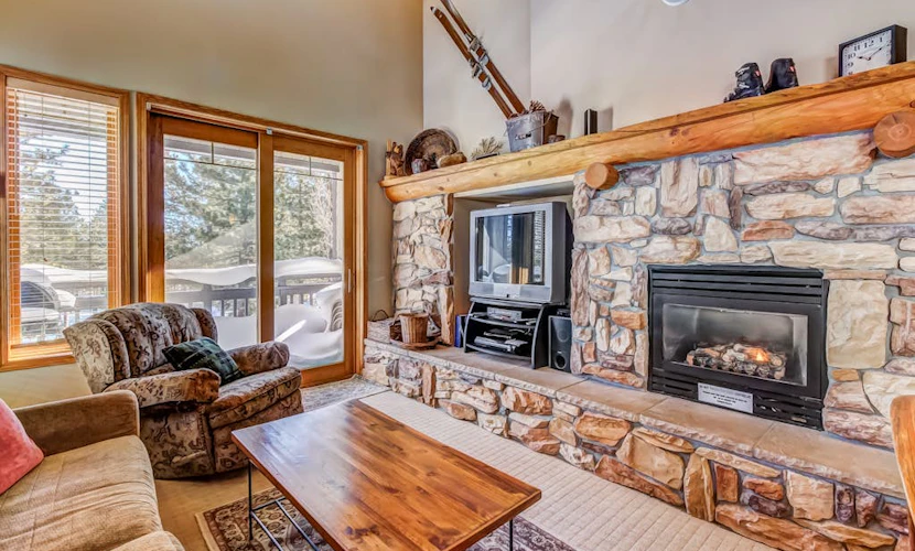 Roomy All-Season Getaway with Mountain View, Shared Hot Tub, & Seasonal Pool