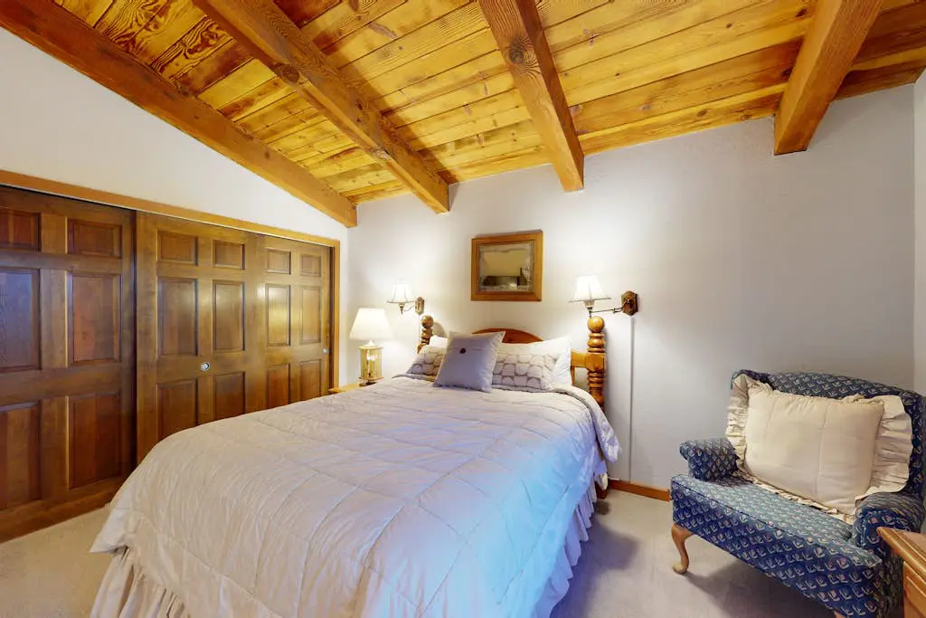 Chateau Sans Nom 12