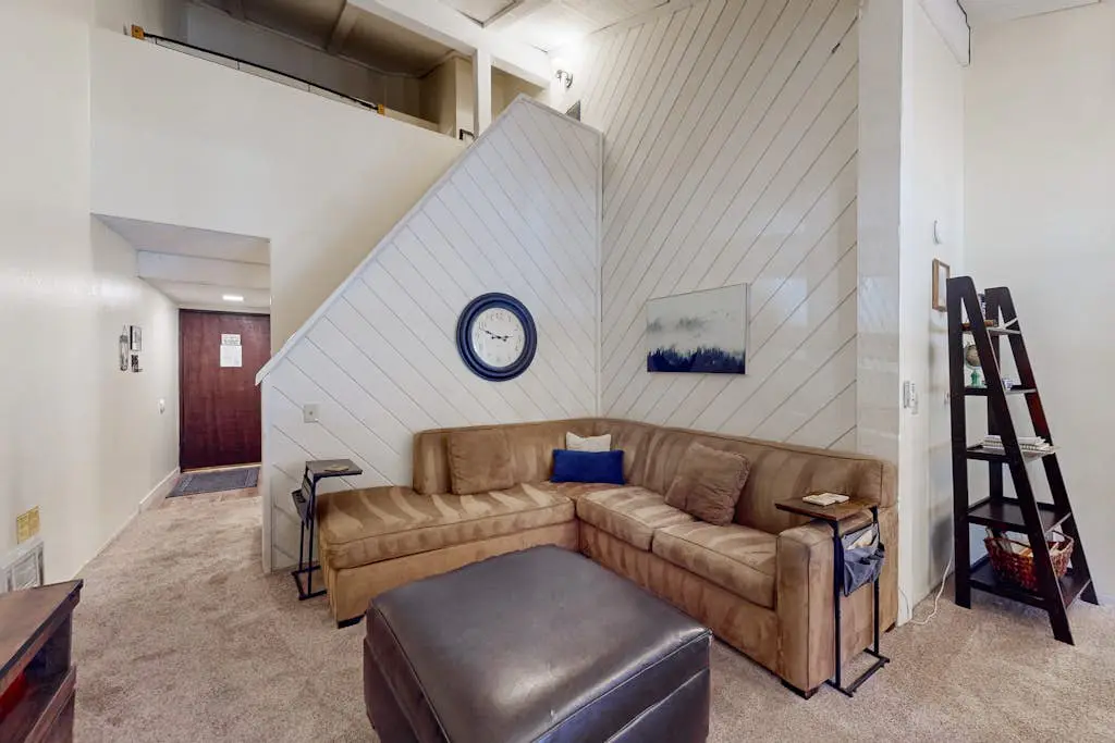 Sherwin Villas 39 D