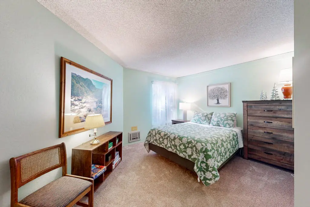 Sherwin Villas 39 D