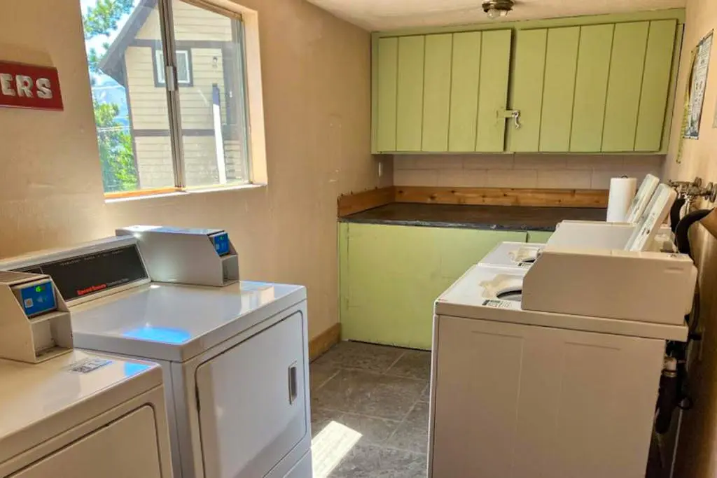 Mammoth View Villas 24