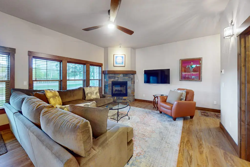 Pend Oreille Hideaway