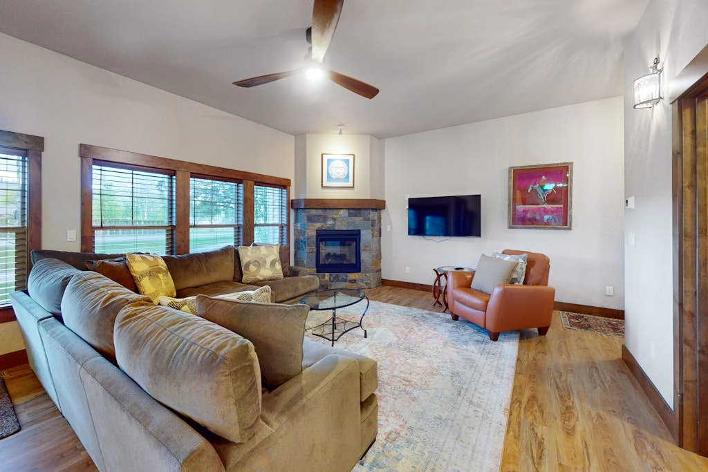 Pend Oreille Hideaway
