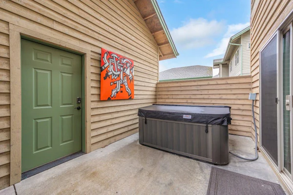 Elegant, newer, 1st-floor condo with private hot tub - steps to resort marina