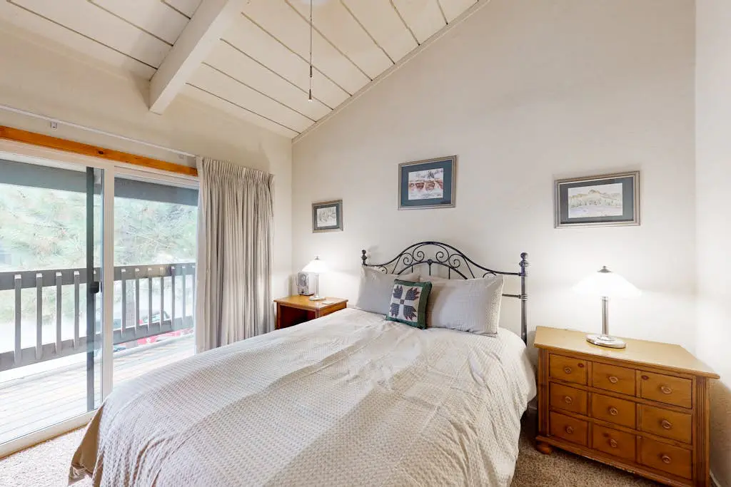 Sierra Park Villas 84 R