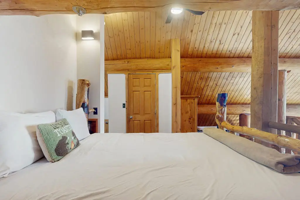 Mogul Hill Cabin
