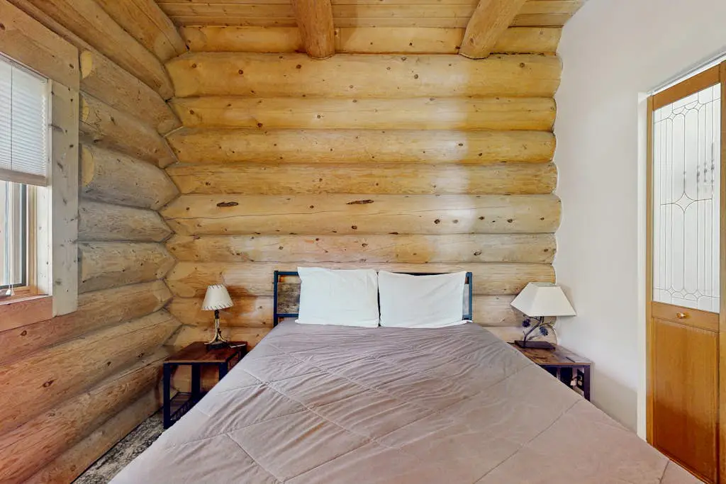 Mogul Hill Cabin