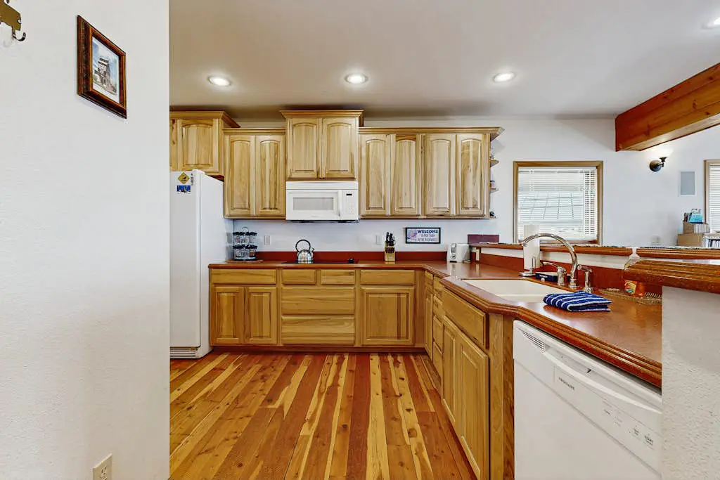 Pinnacle Ridge 02