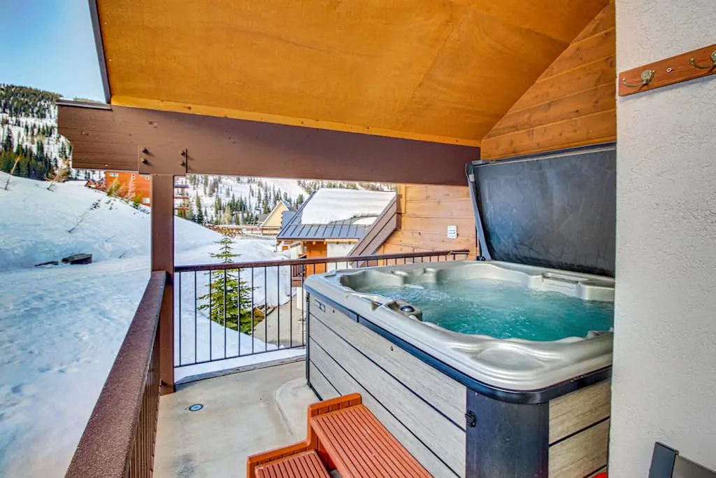 Pinnacle Ridge 02