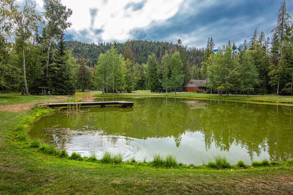 Scenic Idaho Club Lodge with full kitchen & outdoor dining area
