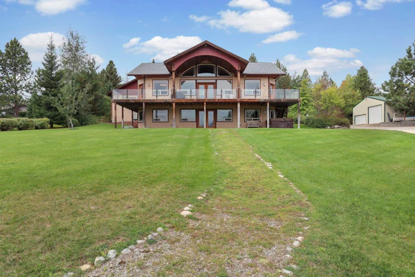 Luxurious Lakefront Home with Private Hot Tub, Dock, Beach Deck, Fire Ring