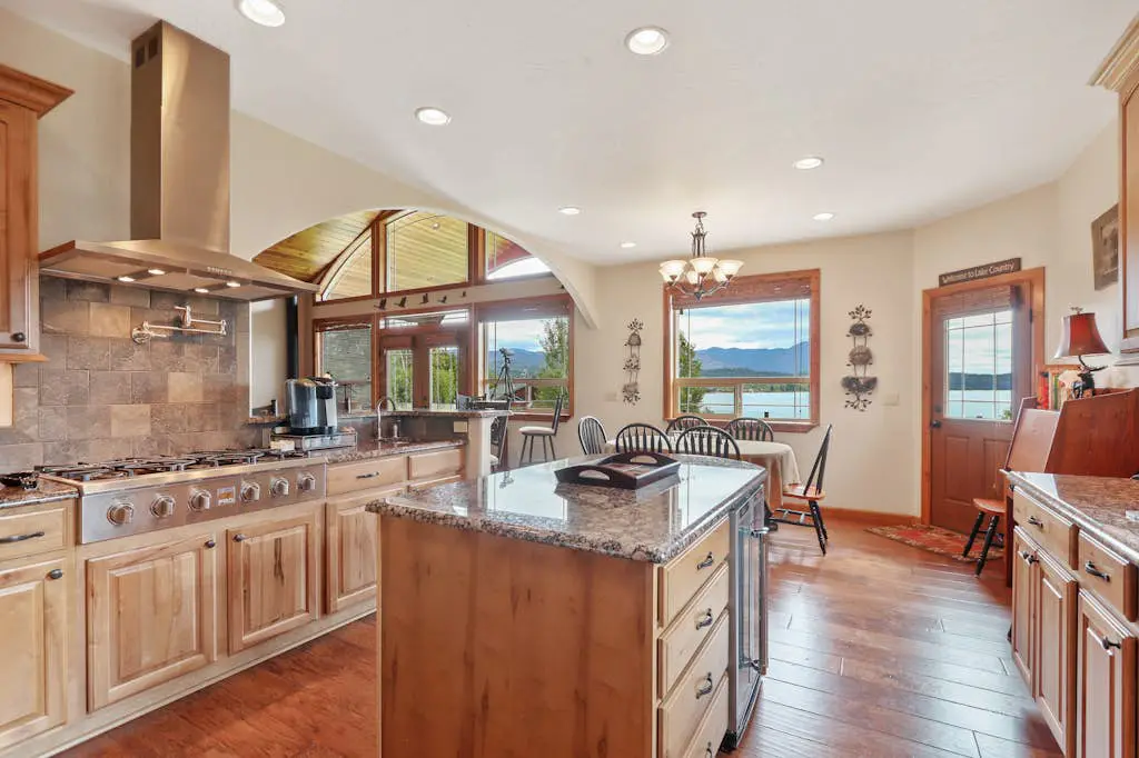 Lakefront Luxury