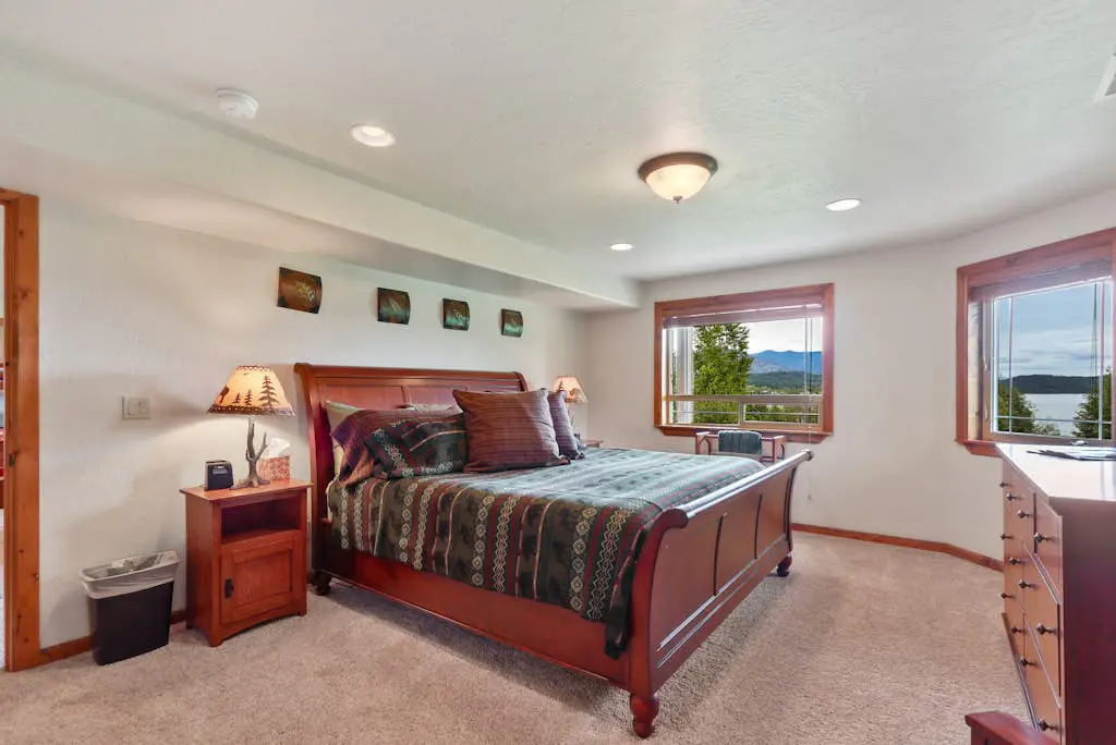 Lakefront Luxury