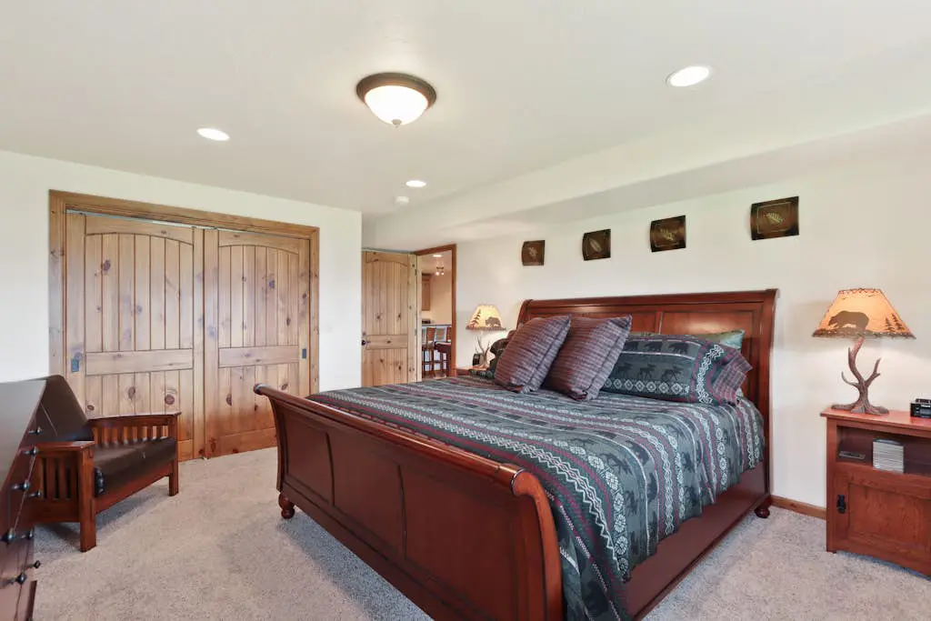 Lakefront Luxury