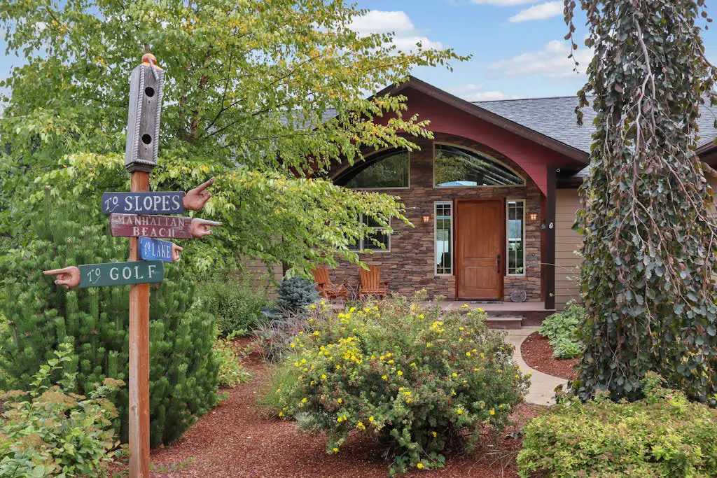 Lakefront Luxury