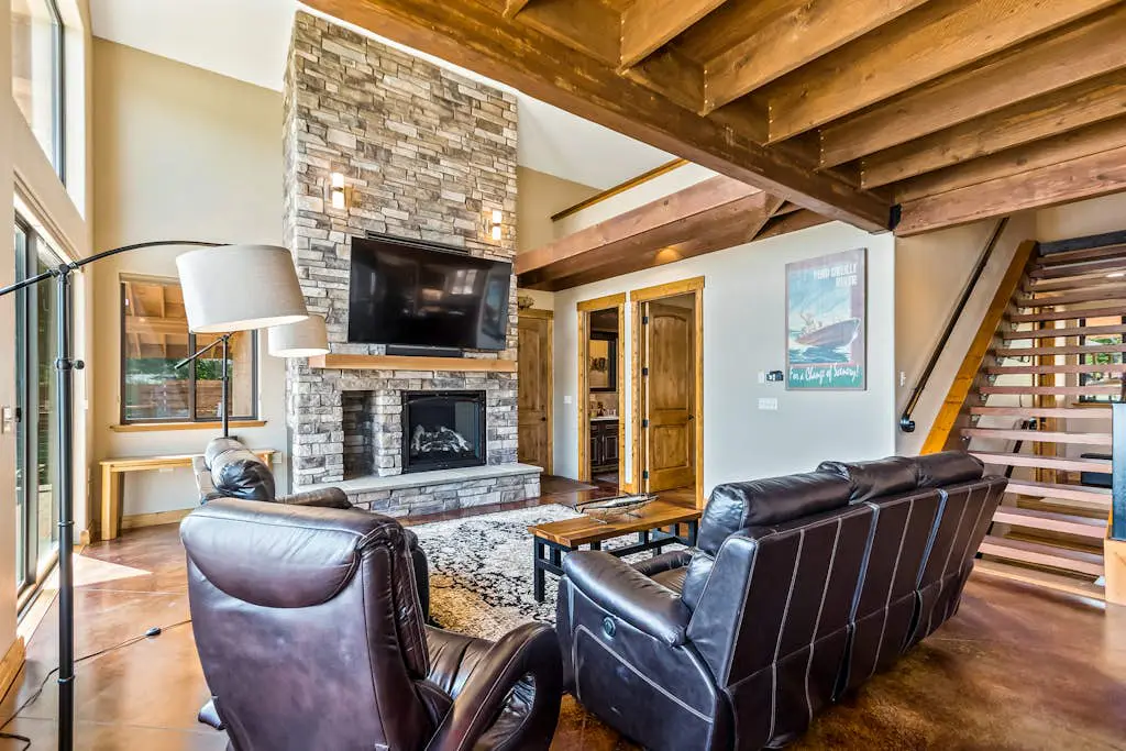 Pend Oreille River Lodge