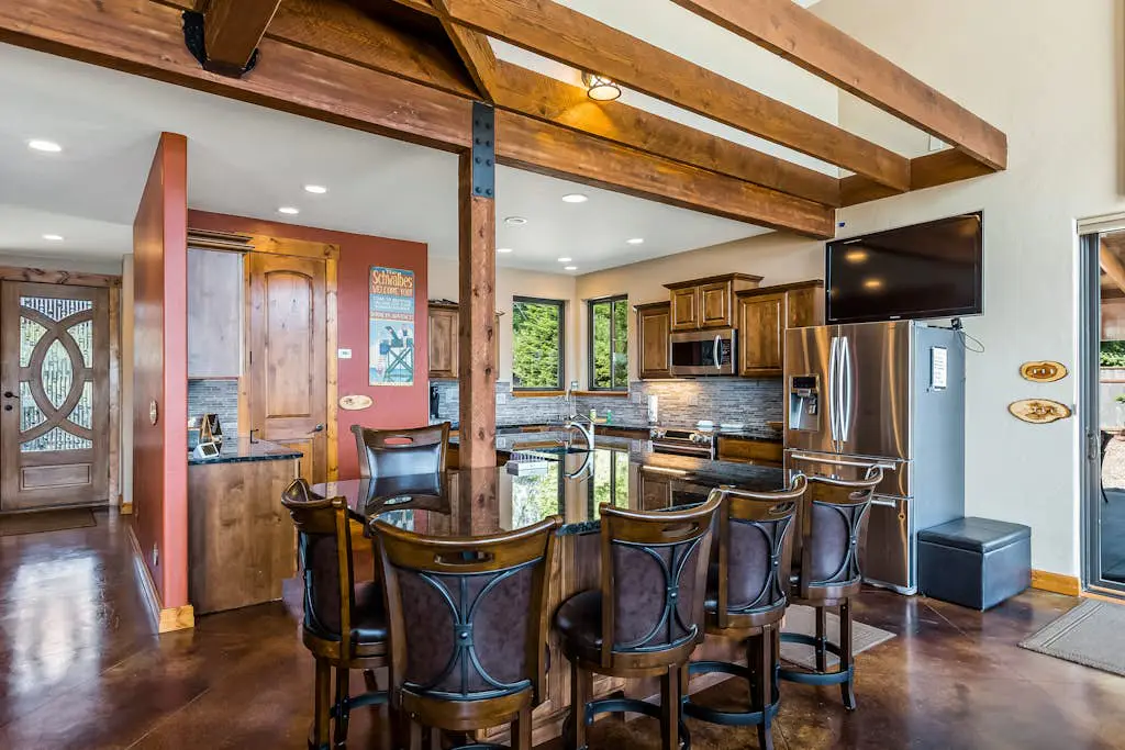 Pend Oreille River Lodge