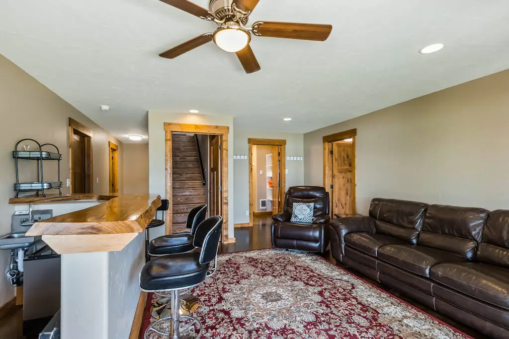 Pend Oreille River Lodge
