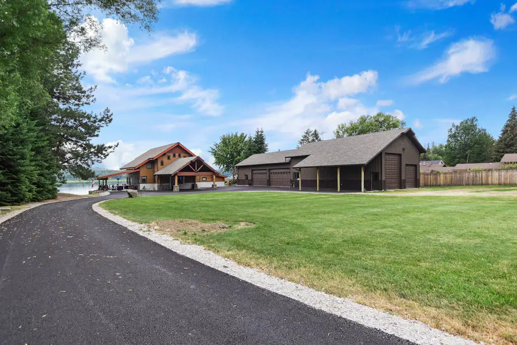 Pend Oreille River Lodge