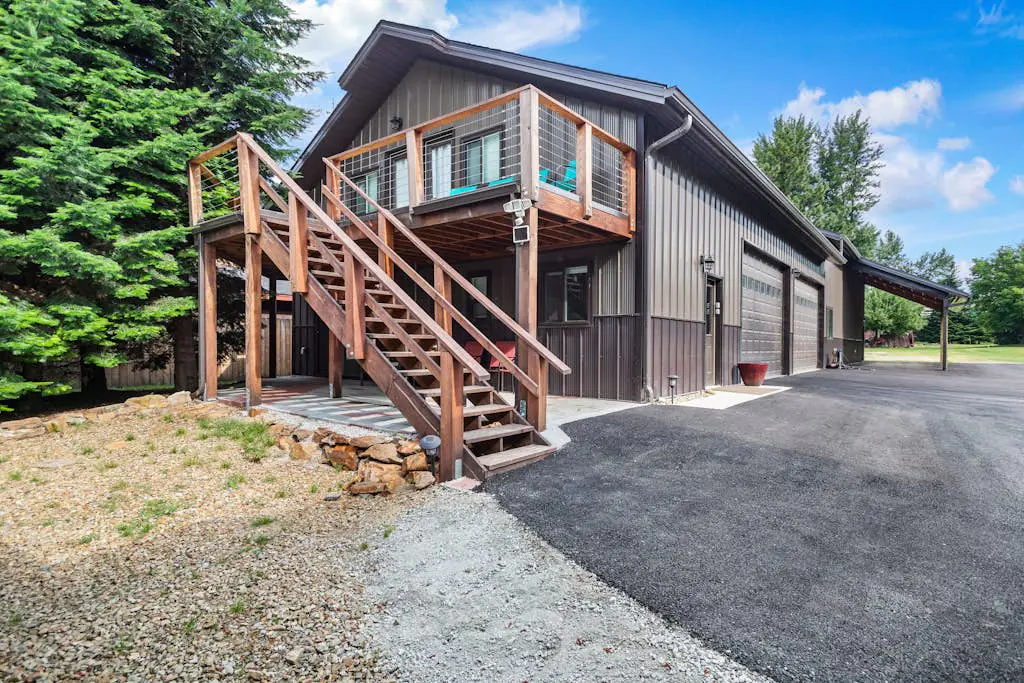 Pend Oreille River Lodge