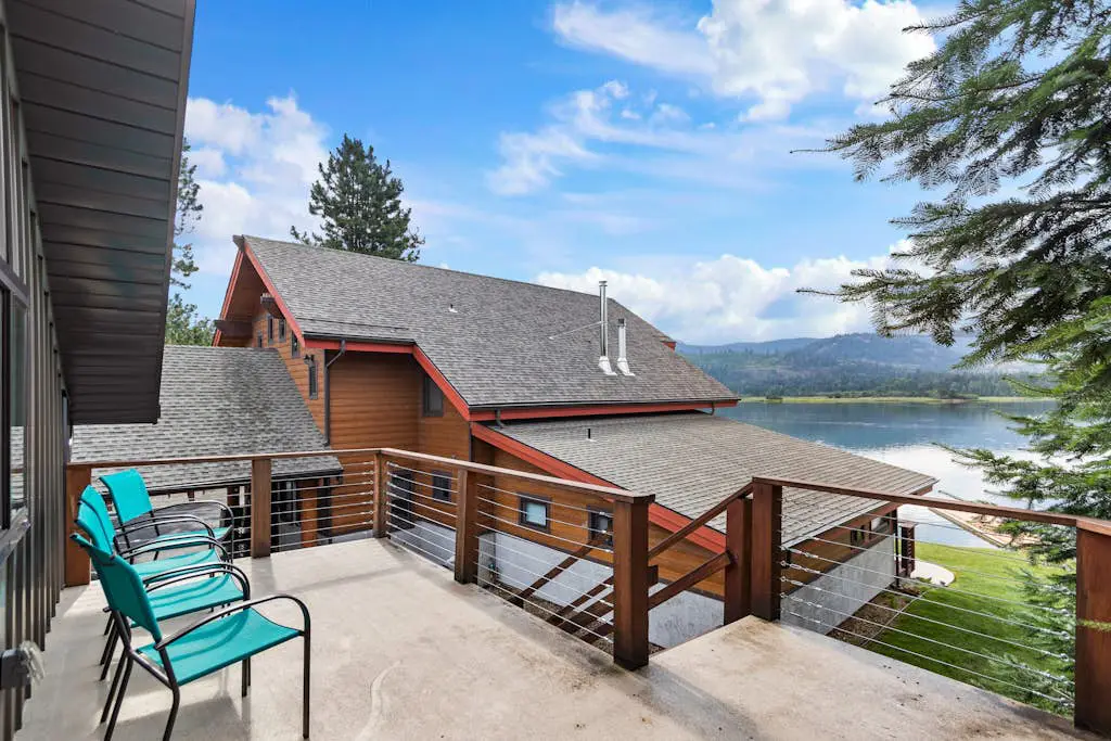 Pend Oreille River Lodge