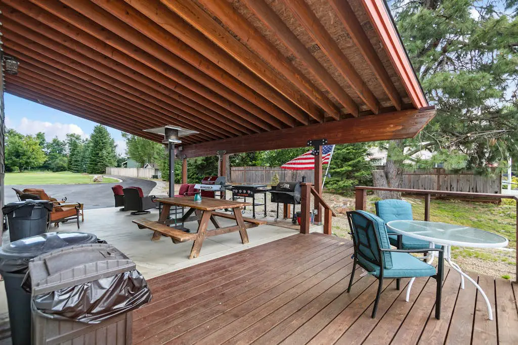 Pend Oreille River Lodge