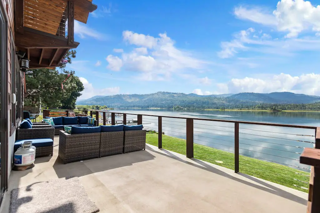 Pend Oreille River Lodge