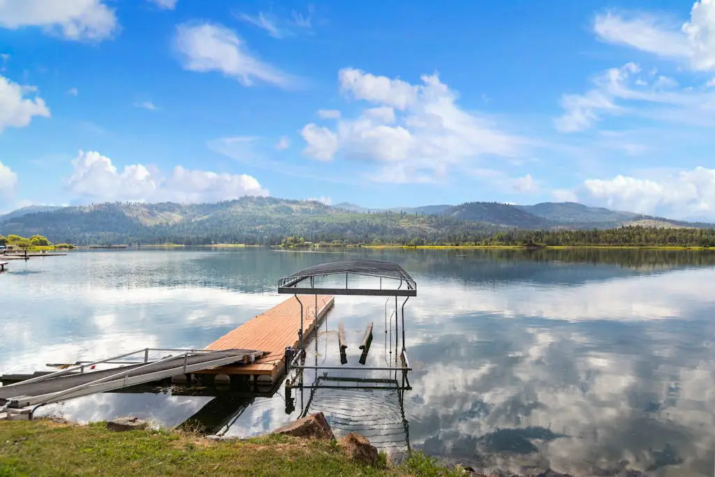 Pend Oreille River Lodge