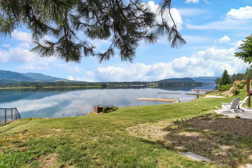 Pend Oreille River Lodge