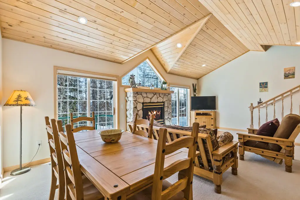 Schweitzer Ullr Retreat